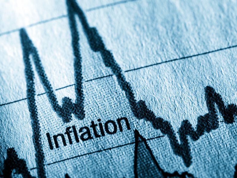 UK Inflation Rises Again to 4%